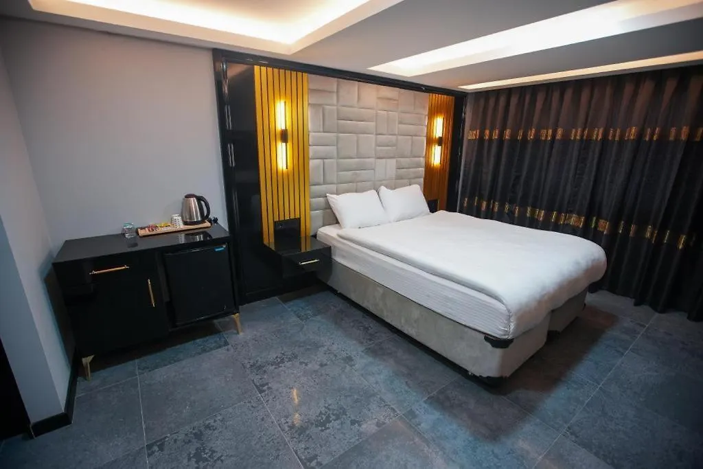 Bed & Breakfast Ky Continental Apartments İzmir Turkije